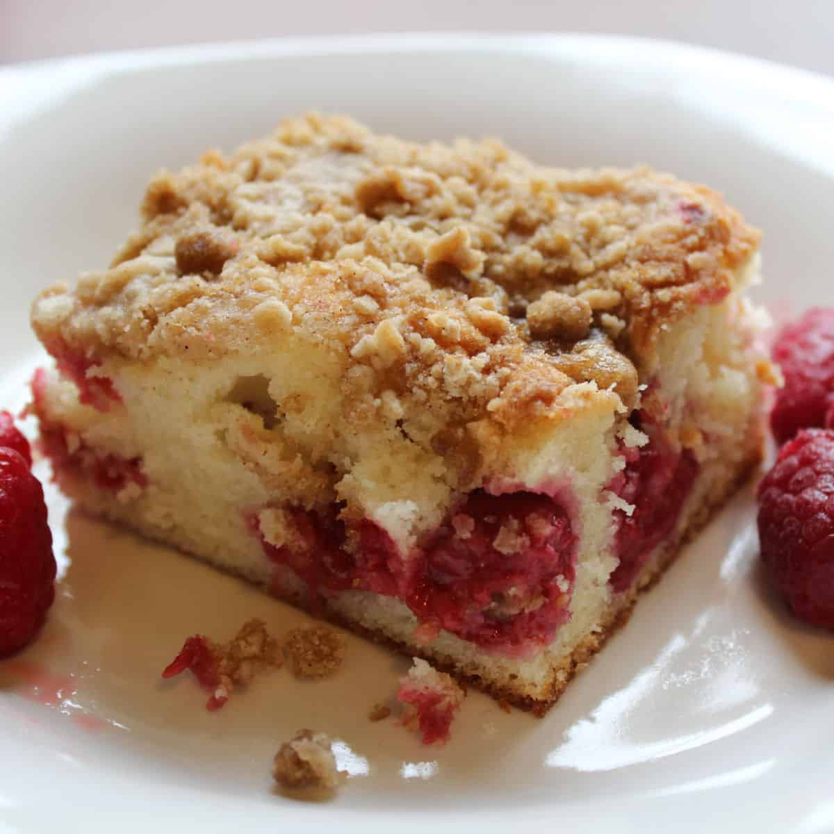 Royal Berry Cake Slab Uncut 30 x 22cm